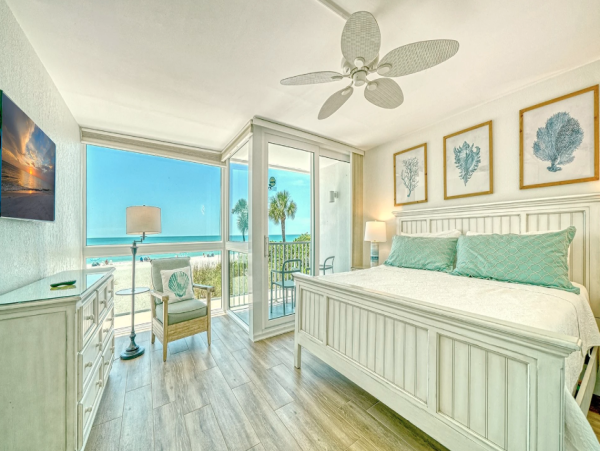 Gulf-Front Townhome with Direct Beach Access in Longboat Key